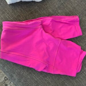 Lululemon Train with Pockets